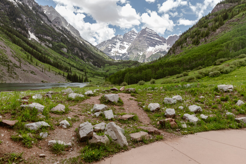 A landscape photo of Maroon Bells in Aspen, Colorado